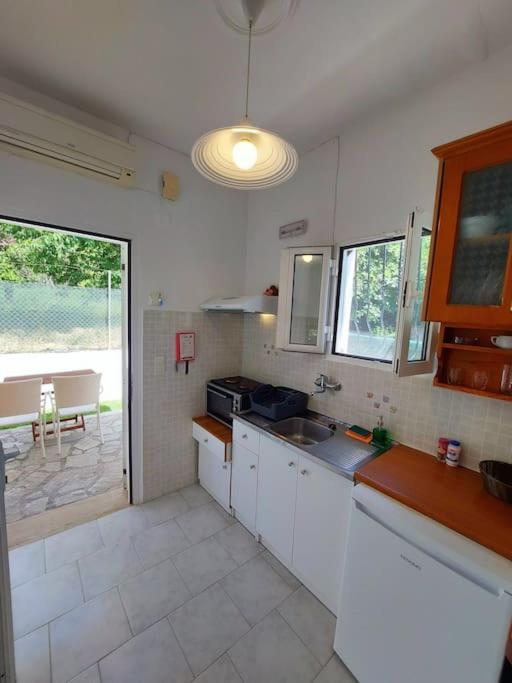Villa Eleni Agios Gordios  Exterior photo